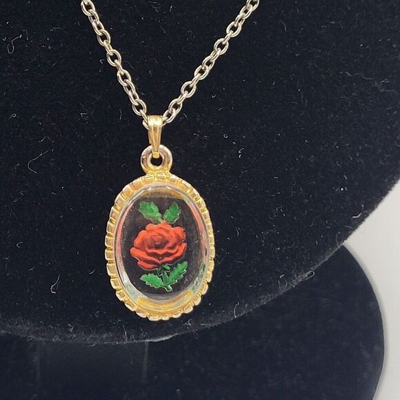 Vintage Floating Rose Pendant Necklace 17.5in - Picture 6 of 6